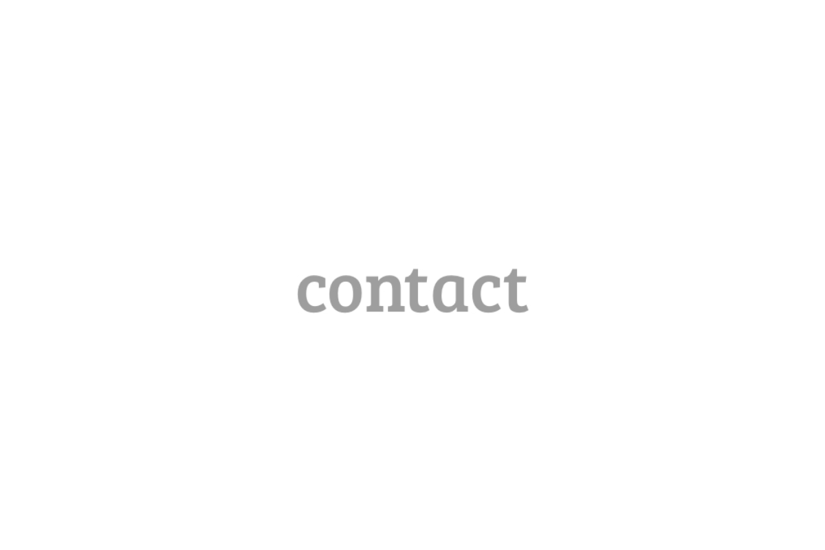 Hand Model Eva-Marie - Contact